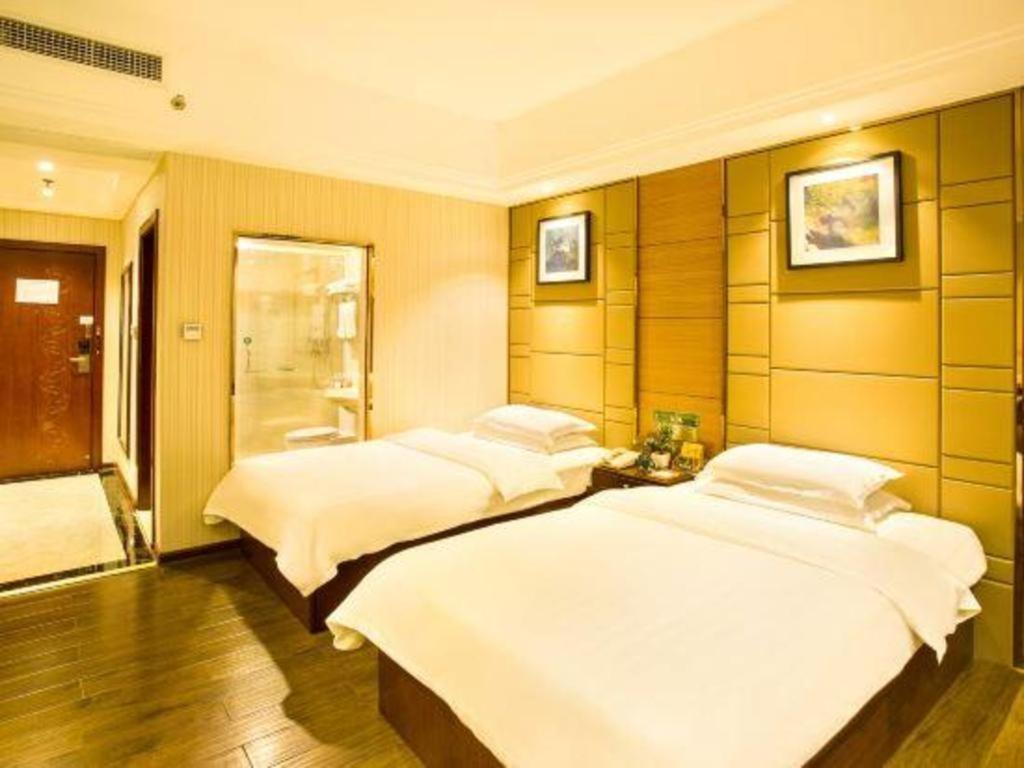 Greentree Inn Guangdong Jieyang Bus Terminal Station Ronghua Avenue Business Hotel Exterior photo