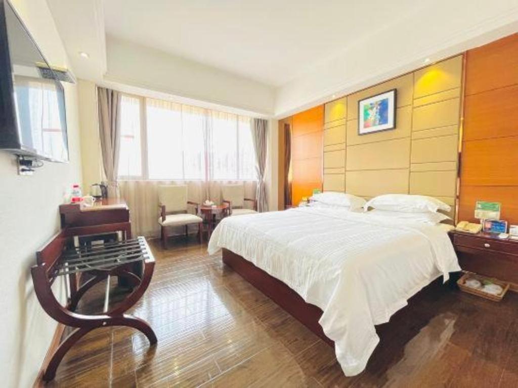 Greentree Inn Guangdong Jieyang Bus Terminal Station Ronghua Avenue Business Hotel Exterior photo