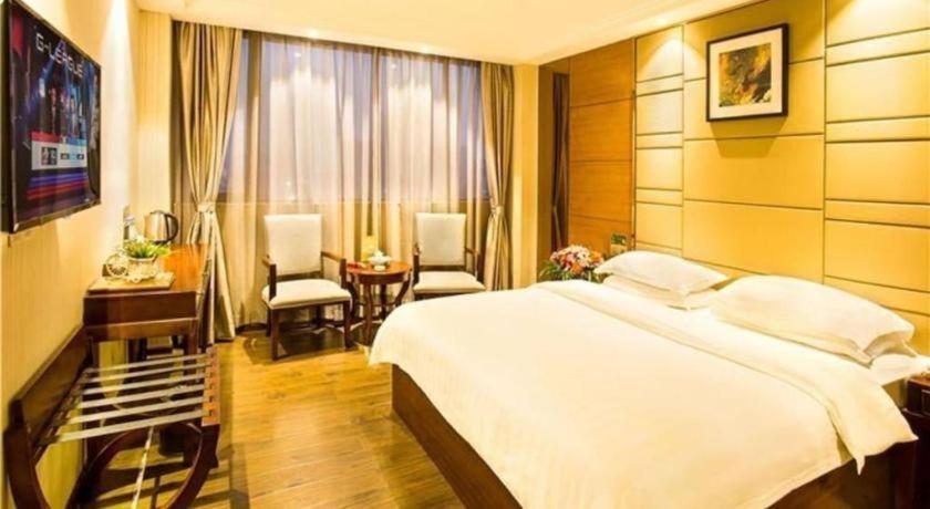 Greentree Inn Guangdong Jieyang Bus Terminal Station Ronghua Avenue Business Hotel Exterior photo